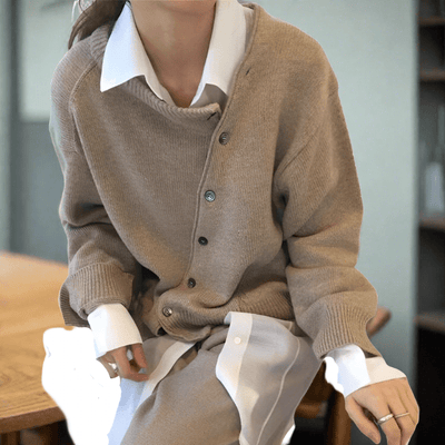 Caterina | Buttoned Jumper